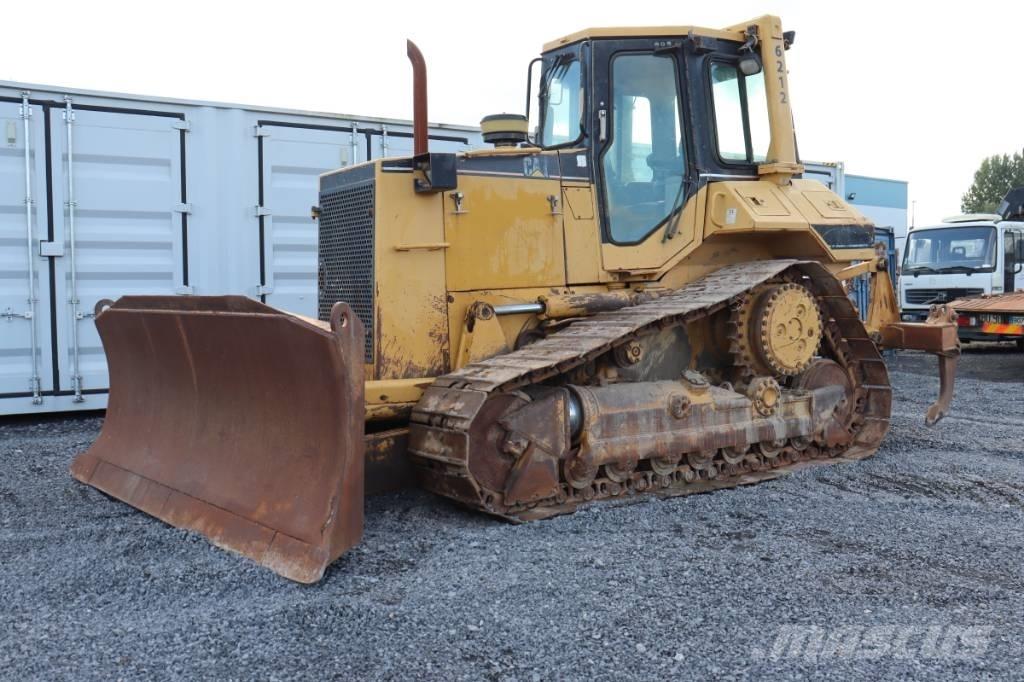 CAT D 6 M XL Telaketjupuskutraktorit