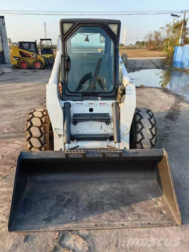 Bobcat S 300 Liukuohjatut kuormaajat
