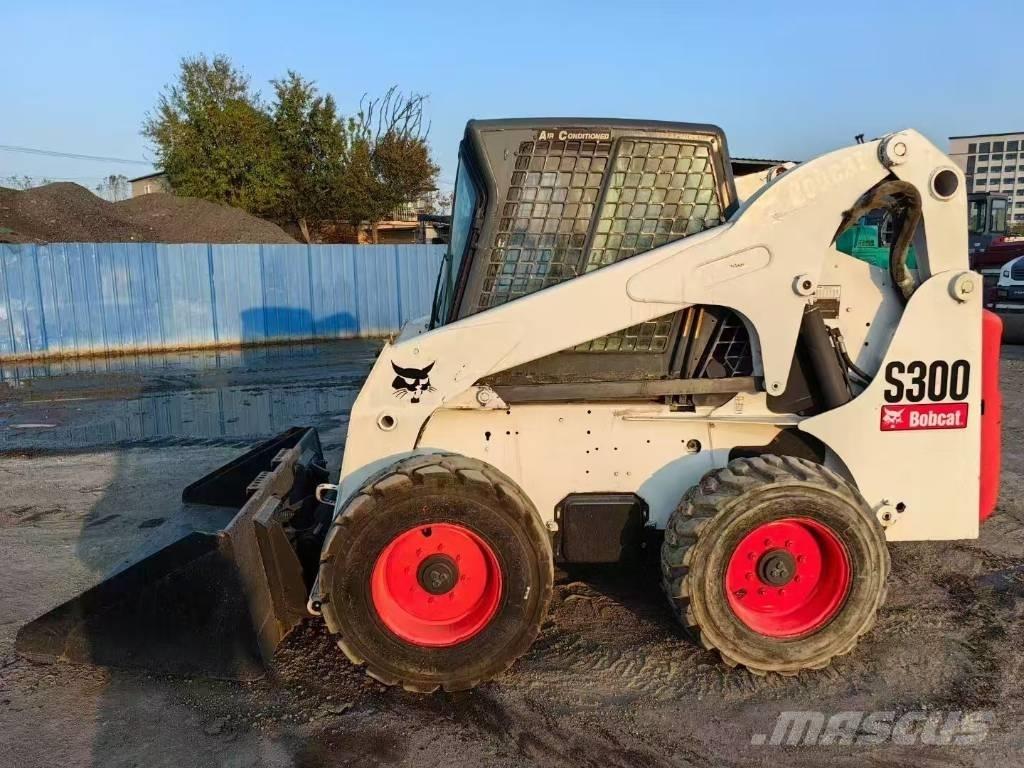 Bobcat S 300 Liukuohjatut kuormaajat