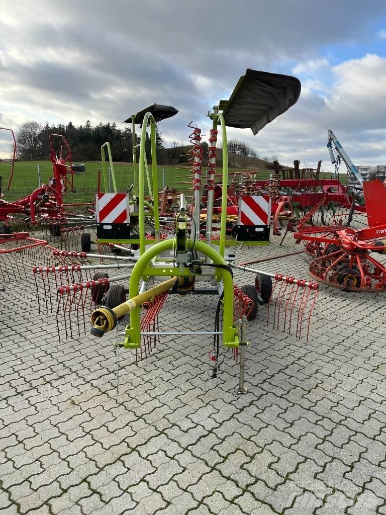 CLAAS Liner 450 Pöyhimet ja haravat