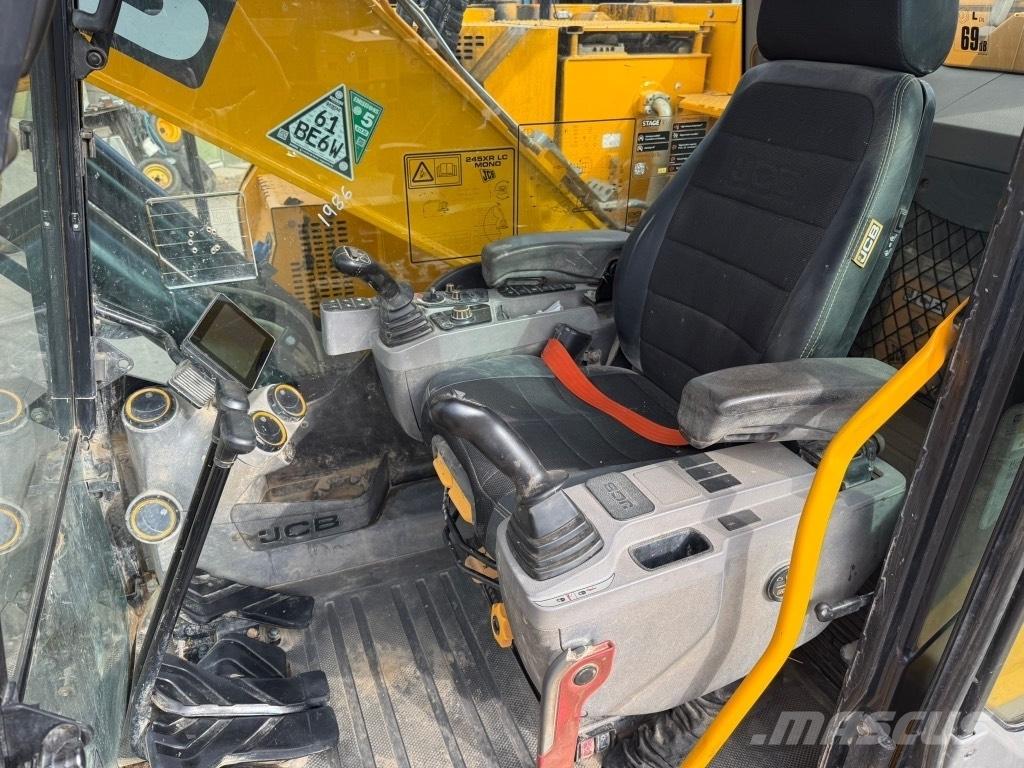JCB 245 XLR Telakaivukoneet