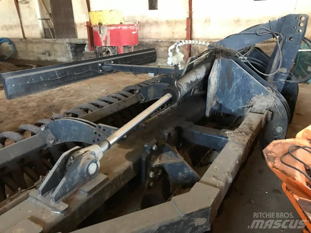 Inter-Tech 4 M fast Kiekkomultaimet ja lautasäkeet