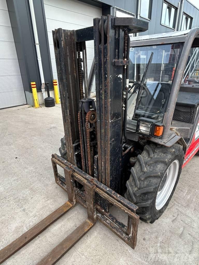 Manitou MH 25.4 Maastotrukit