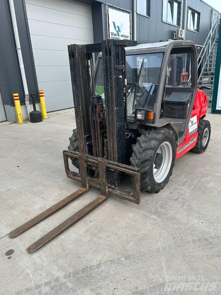 Manitou MH 25.4 Maastotrukit