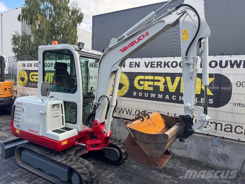 Takeuchi TB125 Minikaivukoneet < 7t