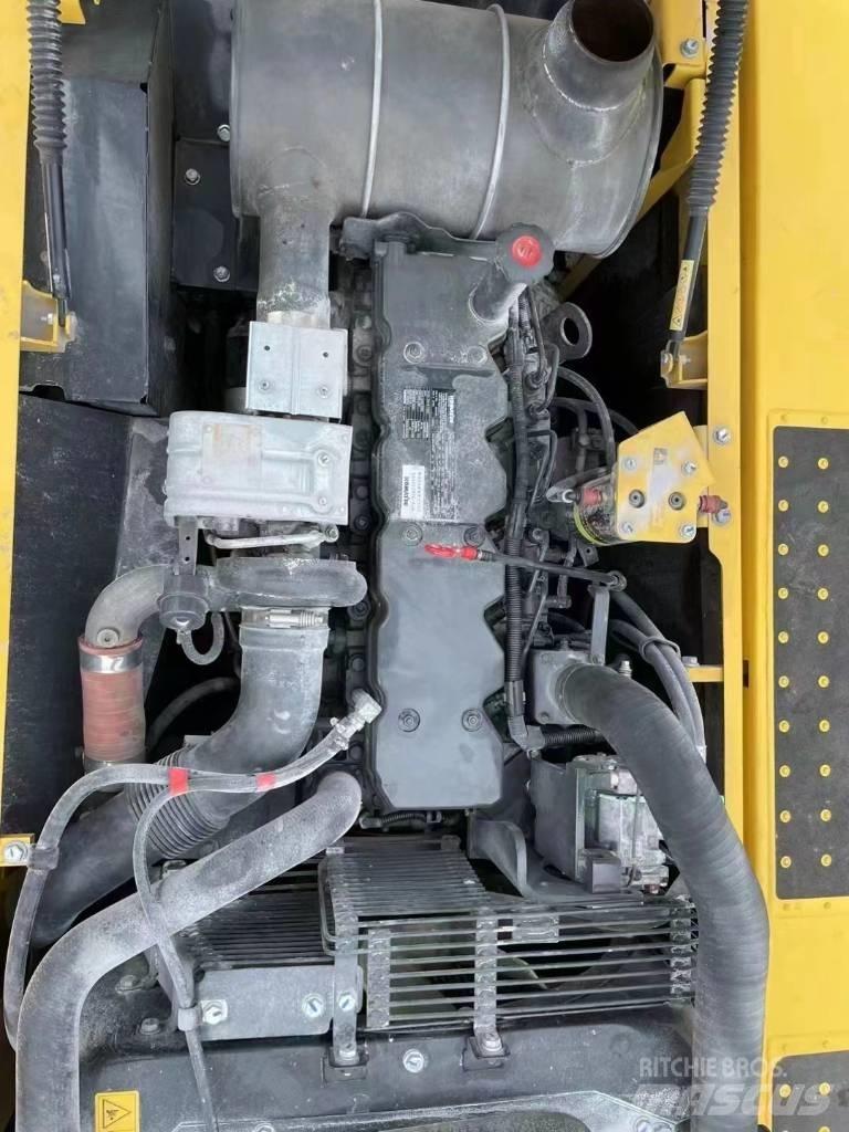 Komatsu PC220-8 Telakaivukoneet