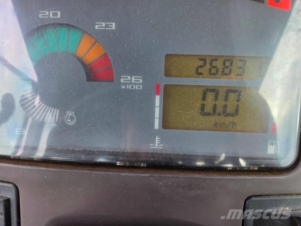 Renault Ares 710 RZ Traktorit