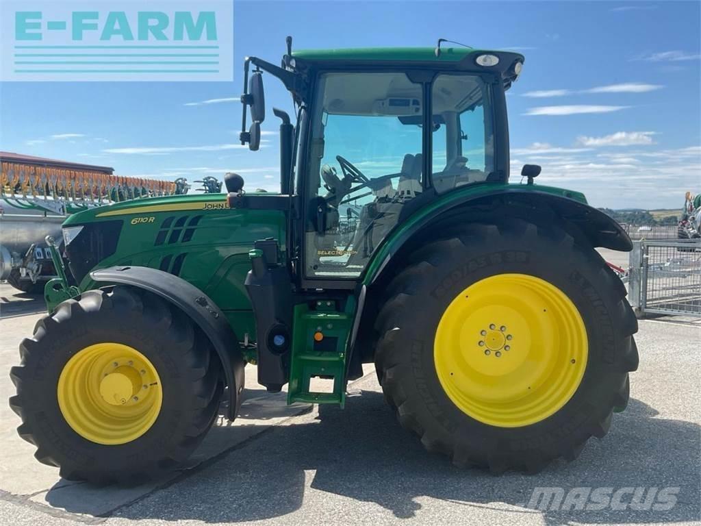 John Deere 6110R Traktorit