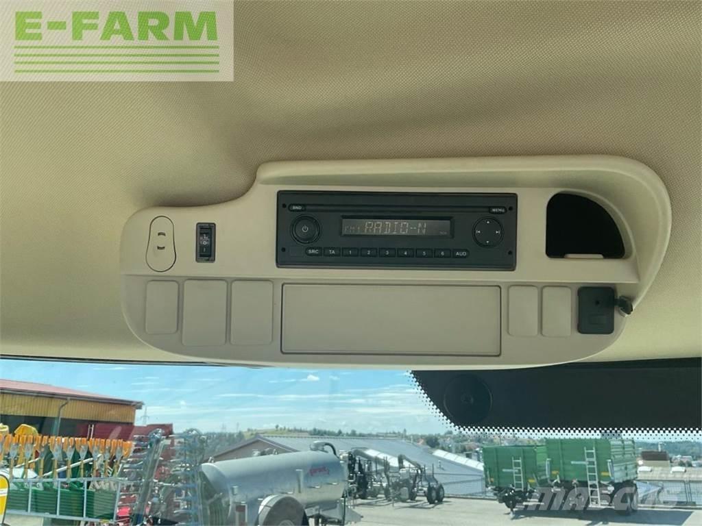 John Deere 6110R Traktorit