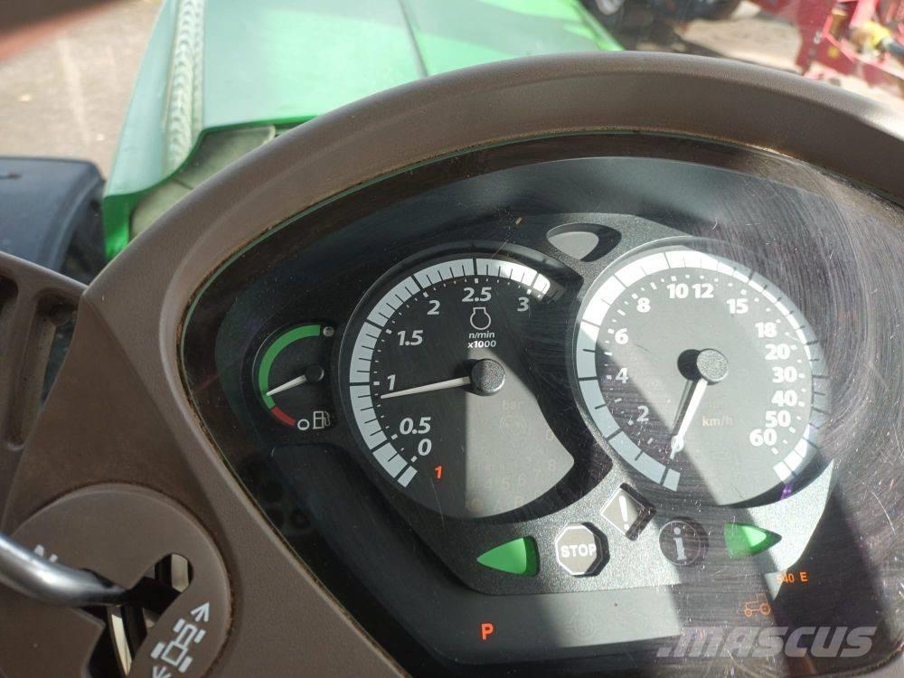 John Deere 6130 R Traktorit