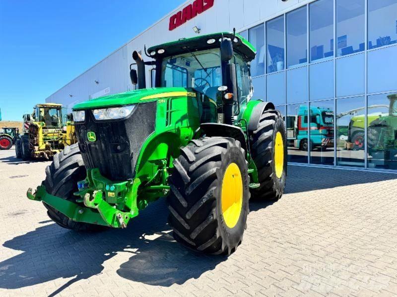 John Deere 7215 Traktorit
