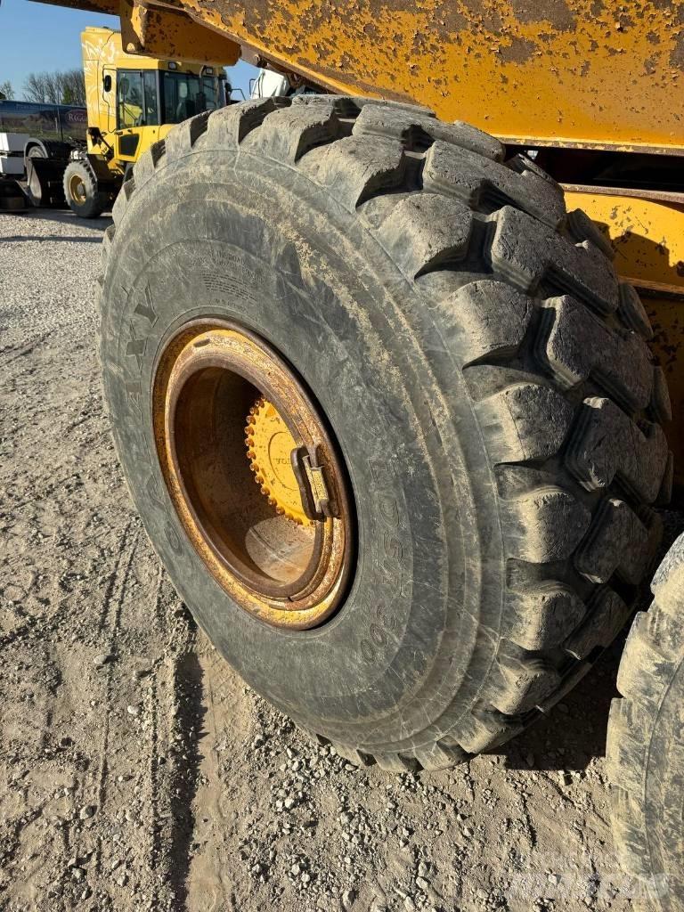 Volvo A 25 E Dumpperit