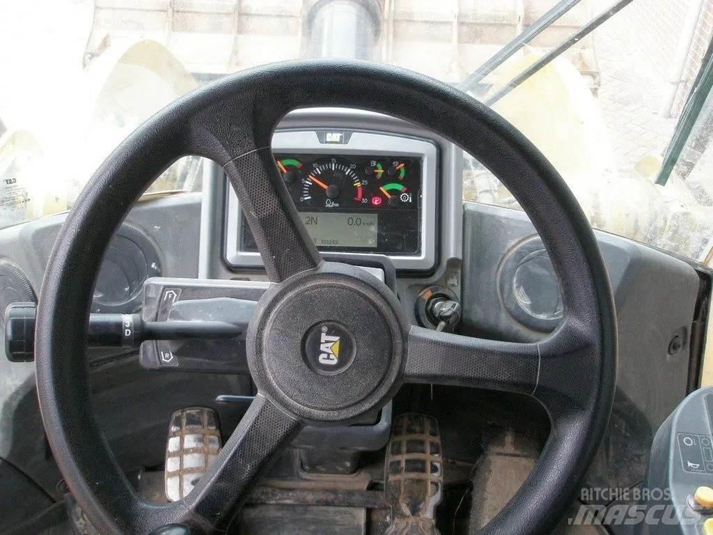 CAT 950M Pyöräkuormaajat