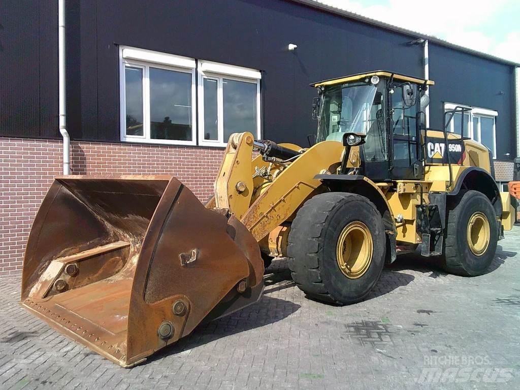 CAT 950M Pyöräkuormaajat