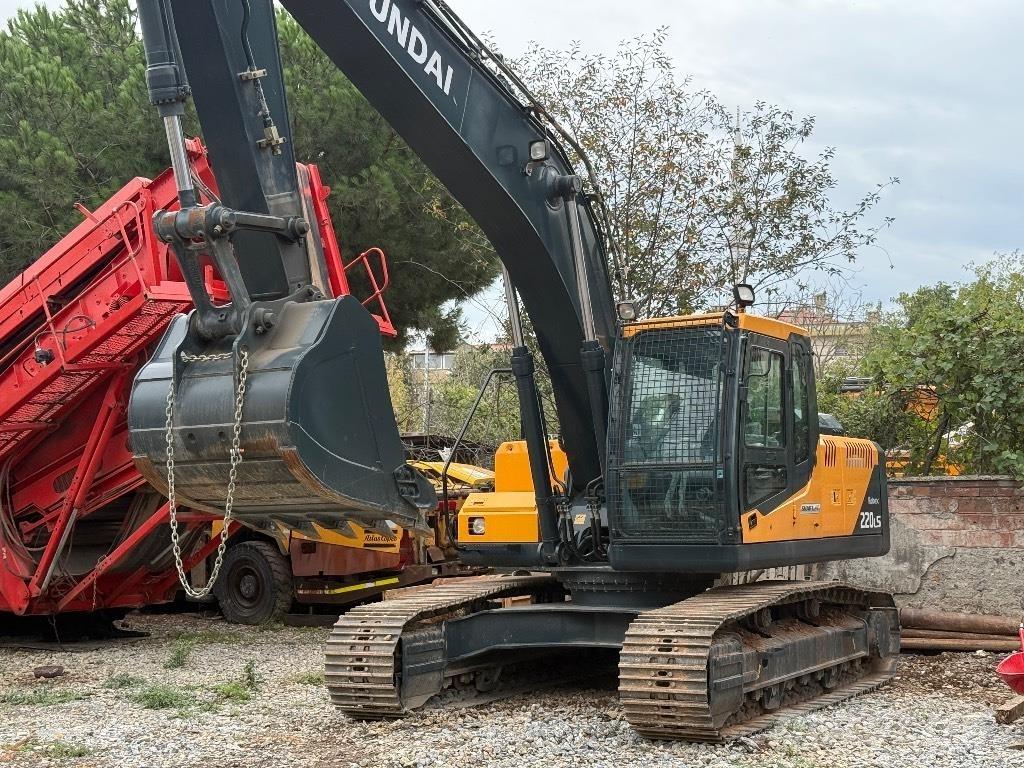 Hyundai Robex 220 LS Telakaivukoneet