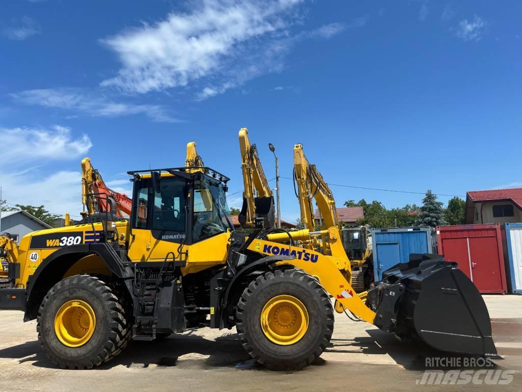 Komatsu WA380-8E0 Pyöräkuormaajat