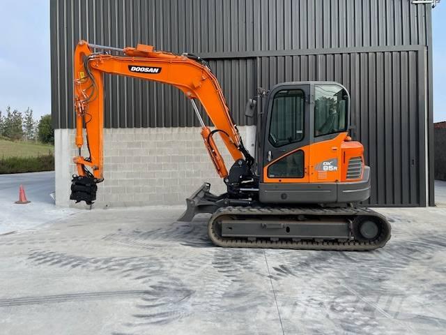 Doosan 85 Midikaivukoneet 7t - 12t