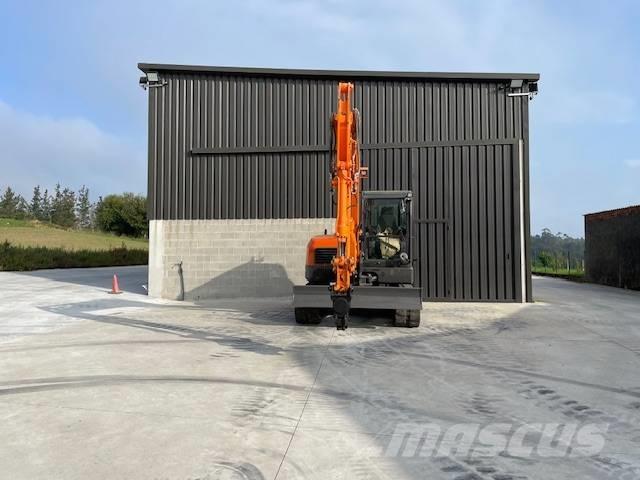 Doosan 85 Midikaivukoneet 7t - 12t