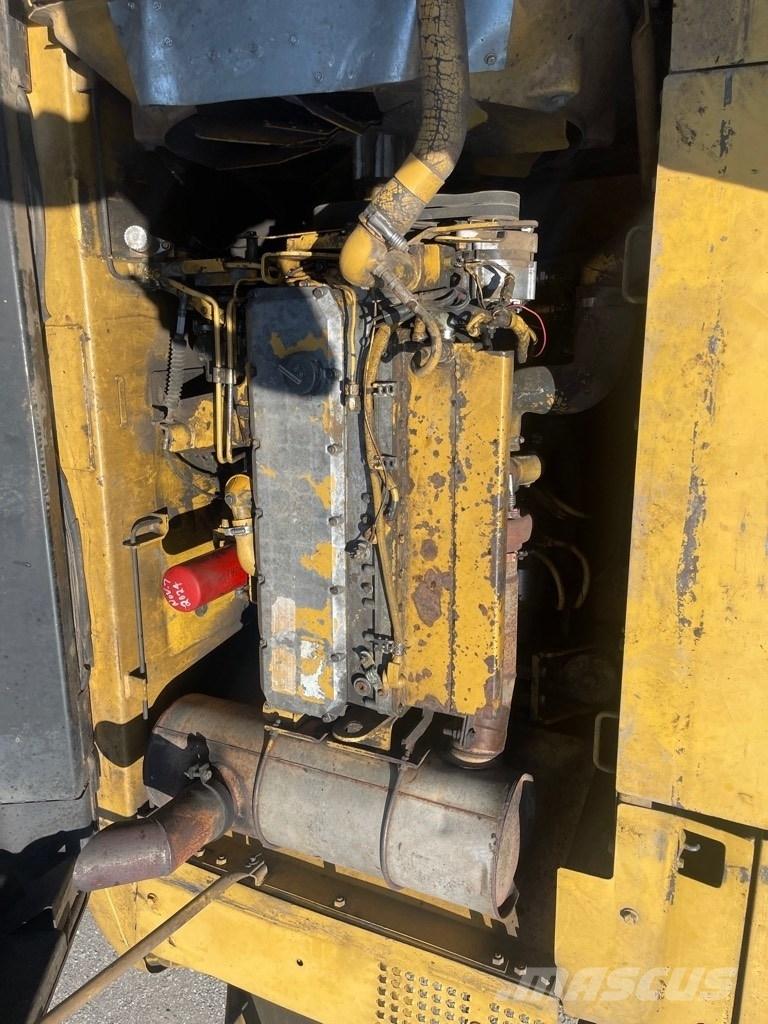CAT 325 B L Telakaivukoneet