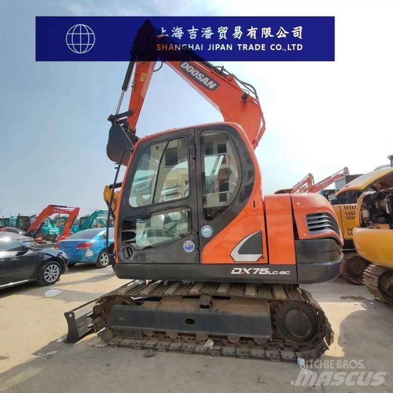Doosan DX 75 Minikaivukoneet < 7t