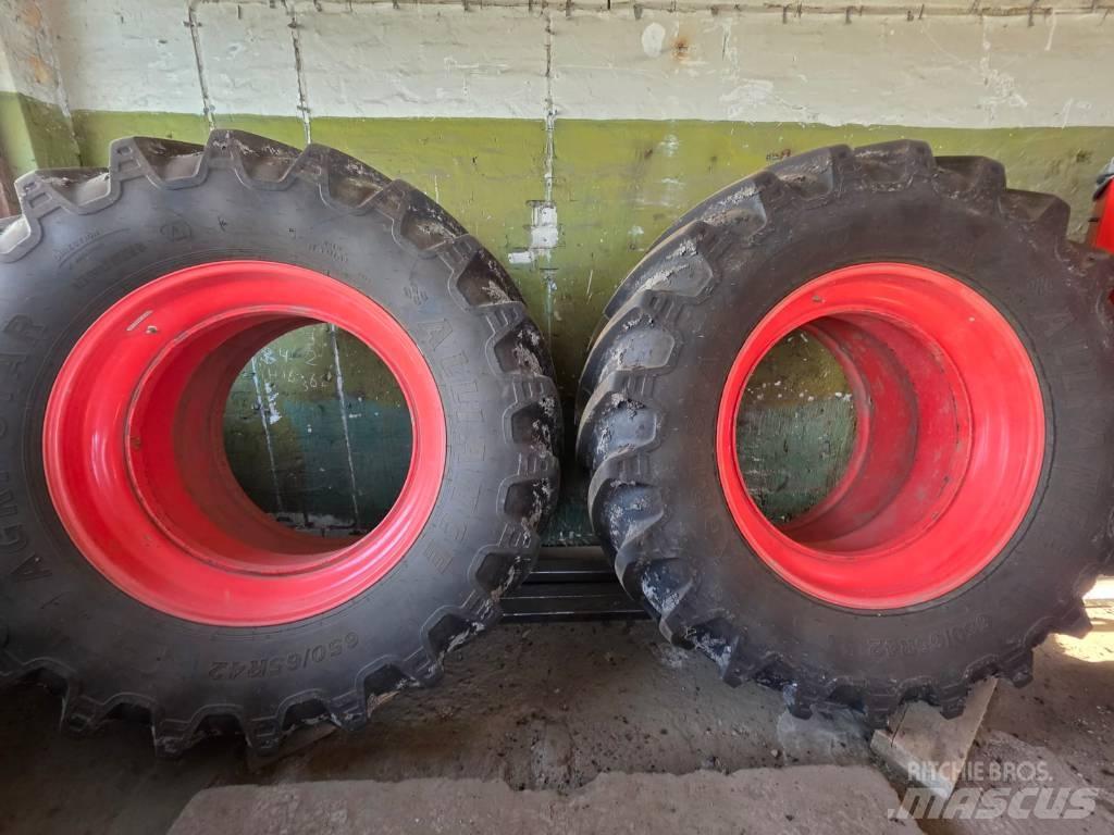 CLAAS Axion 850 Traktorit
