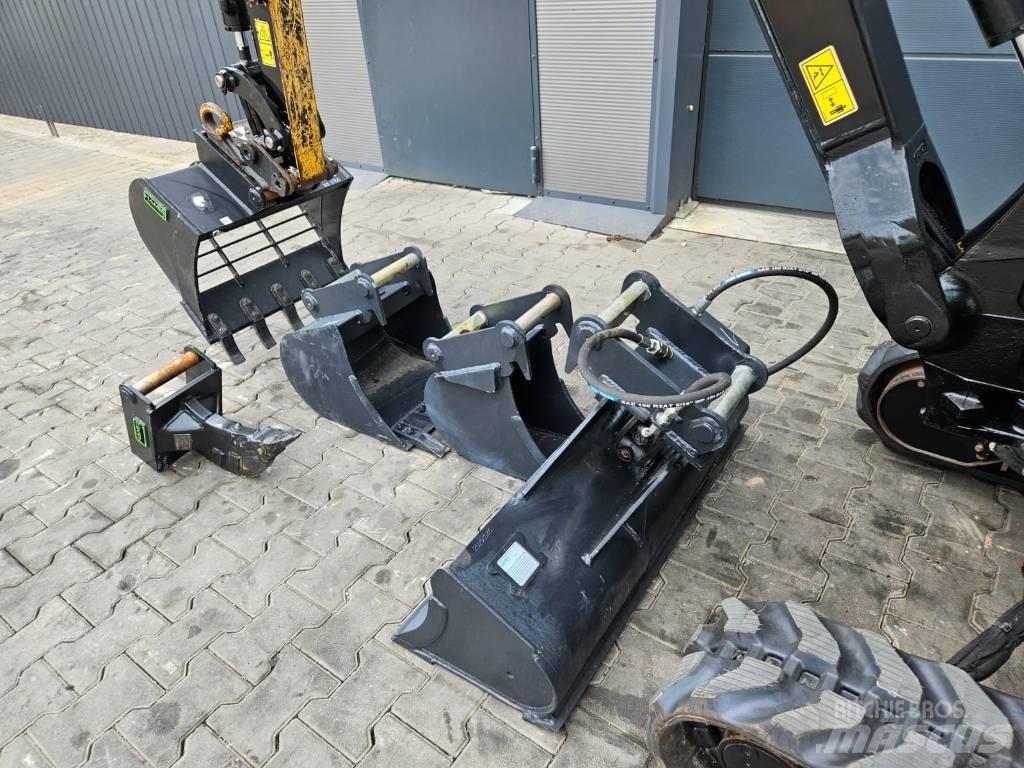 CAT 301.8 CR Minikaivukoneet < 7t