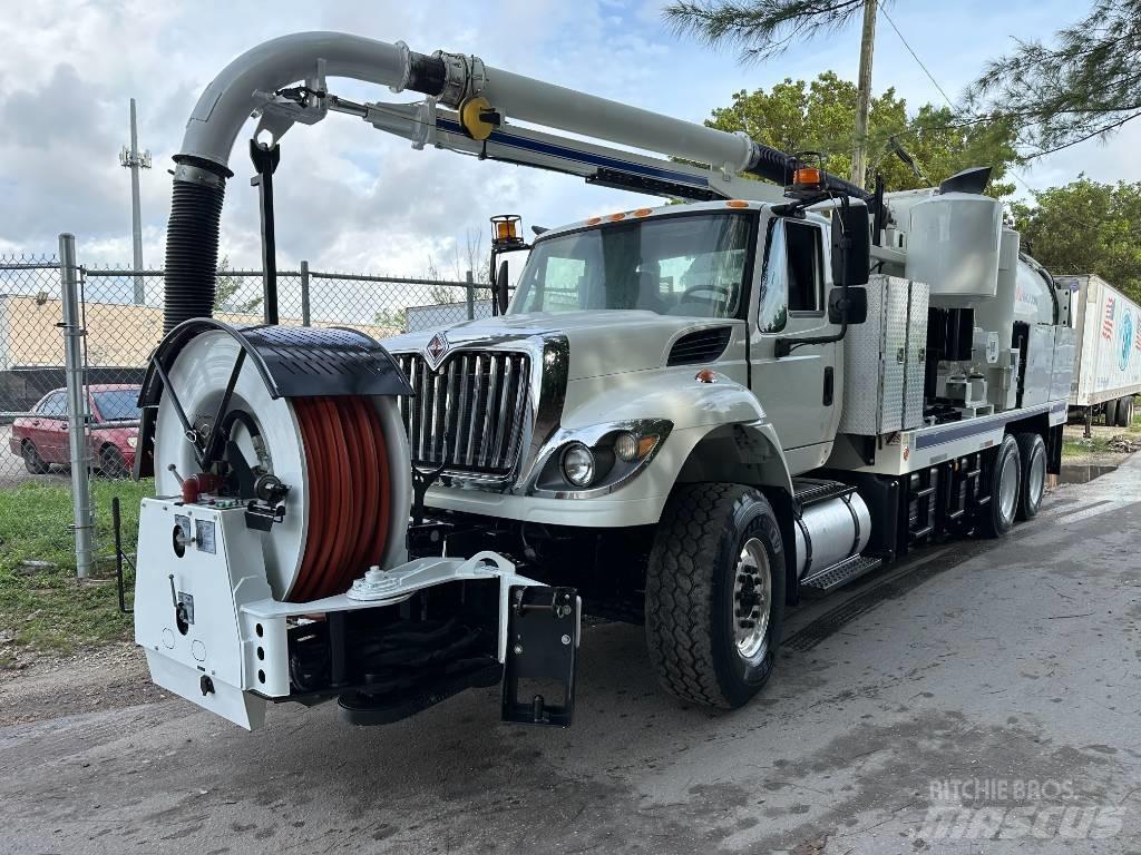 International 7500 Paine-/imuautot