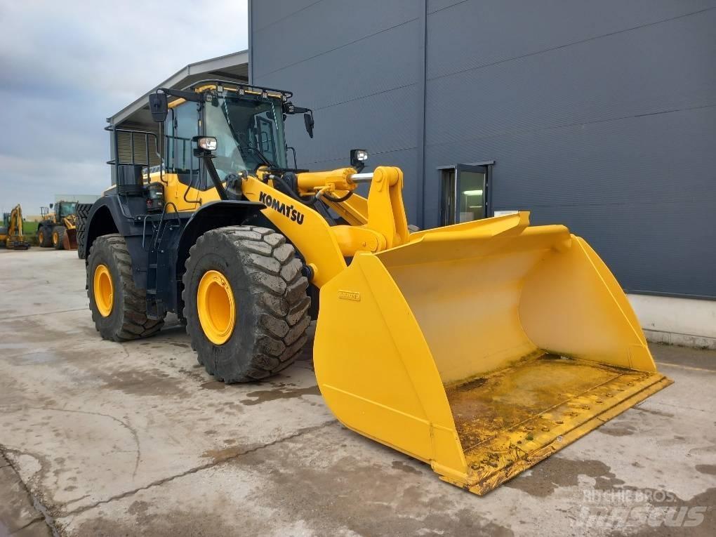 Komatsu WA480-8E0 Pyöräkuormaajat