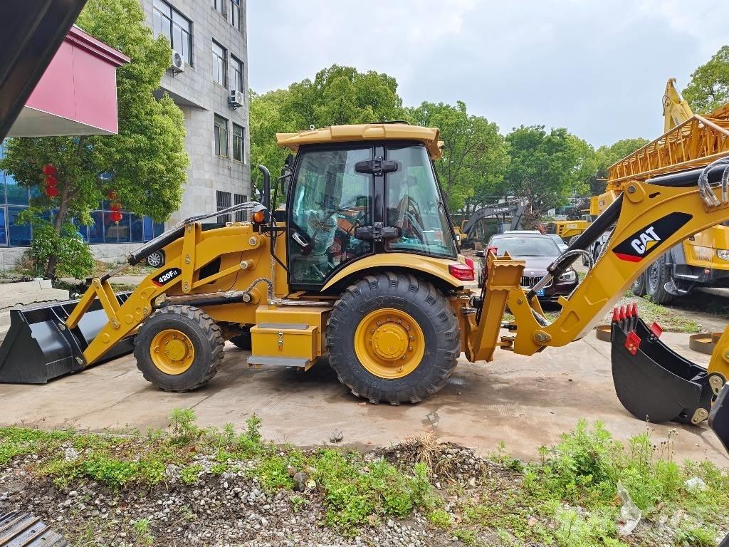CAT 420 F Kaivurikuormaajat