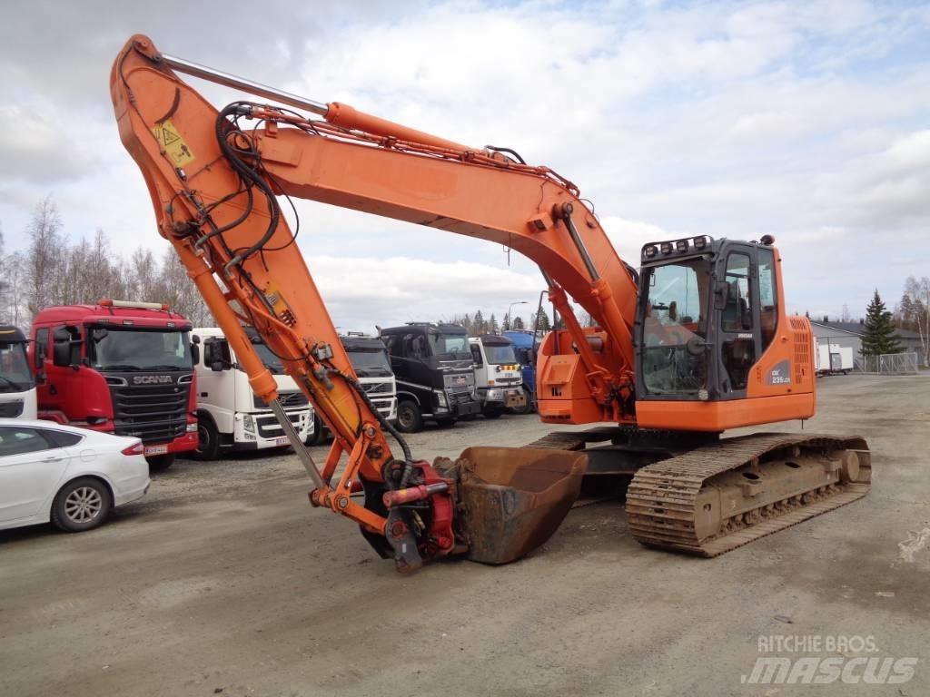 Doosan 235 LCR Telakaivukoneet