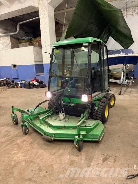 John Deere 1505 Päältäajettavat ruohonleikkurit