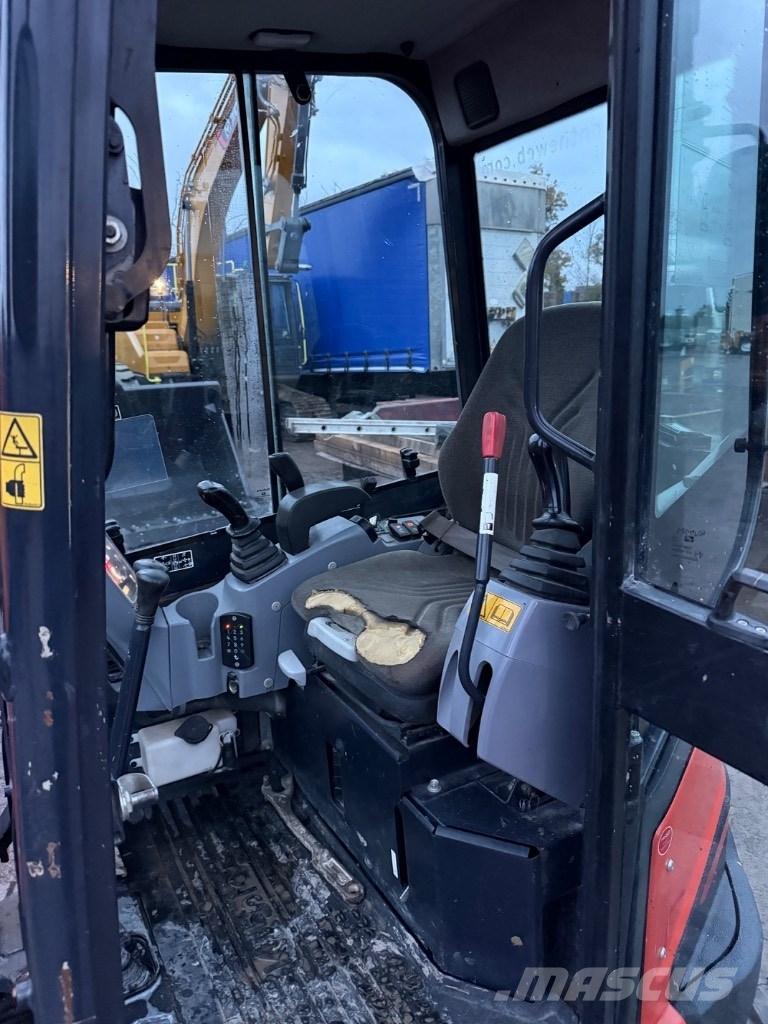 Kubota U 27-4 Minikaivukoneet < 7t