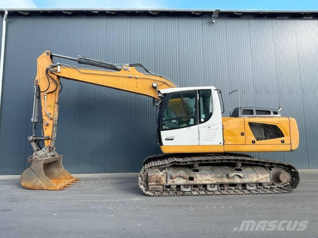 Liebherr R922 SLC Telakaivukoneet