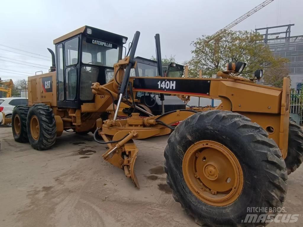 CAT 140 H Tiehöylät