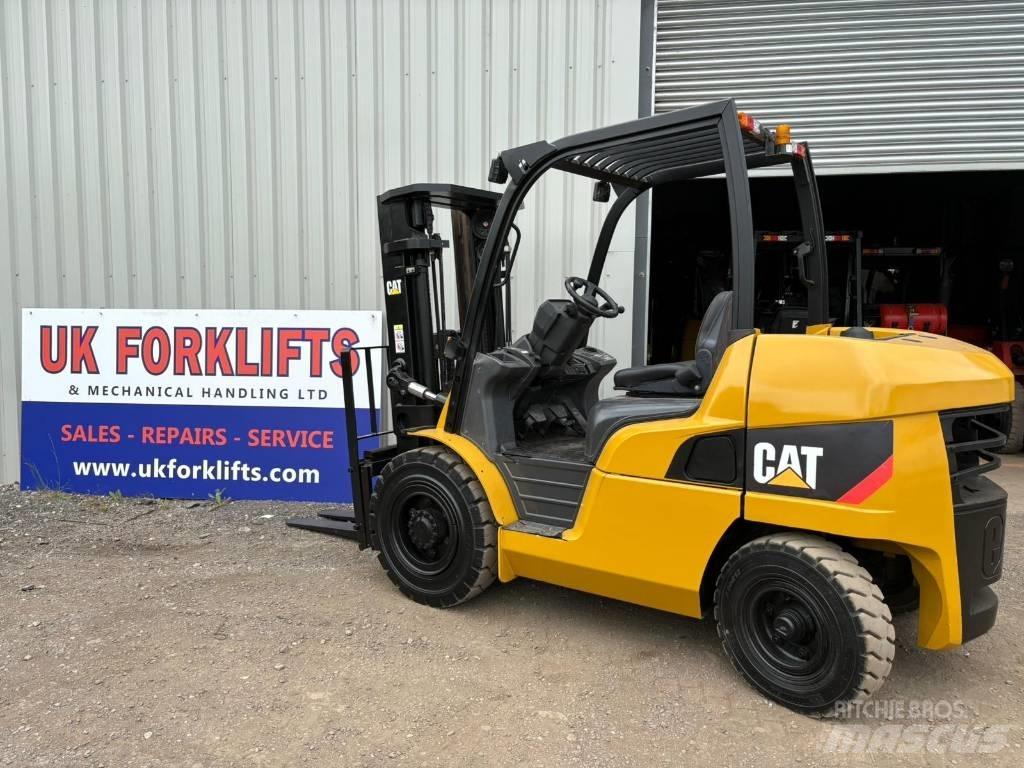 CAT DP40NT Dieseltrukit