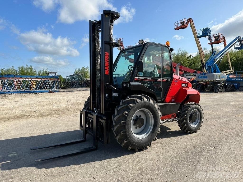 Manitou M 30.4 Maastotrukit