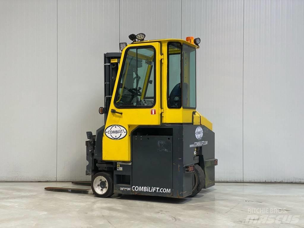 Combilift CBE2500 Nelitietrukit