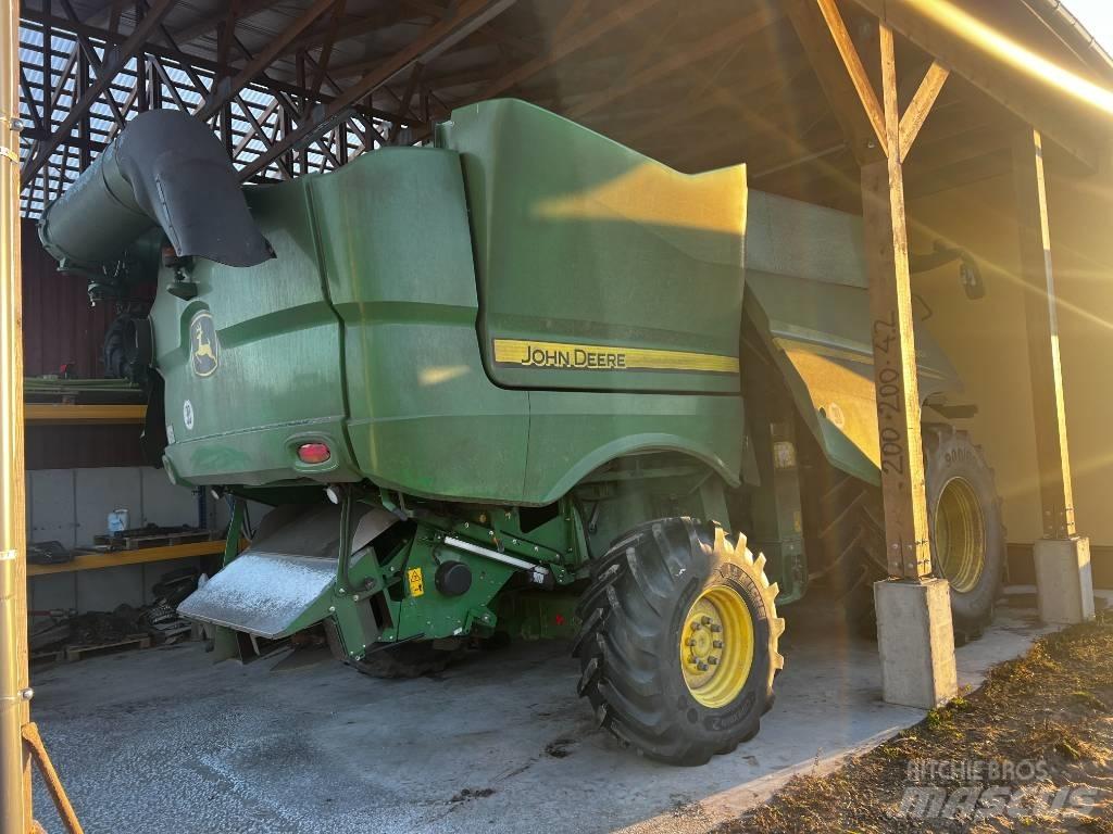 John Deere S 680 i Leikkuupuimurit