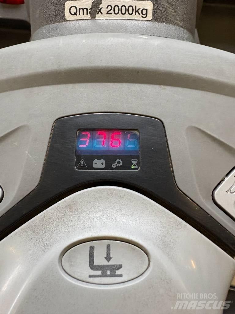 Cesab P 320 Lavansiirtotrukit ajotasolla