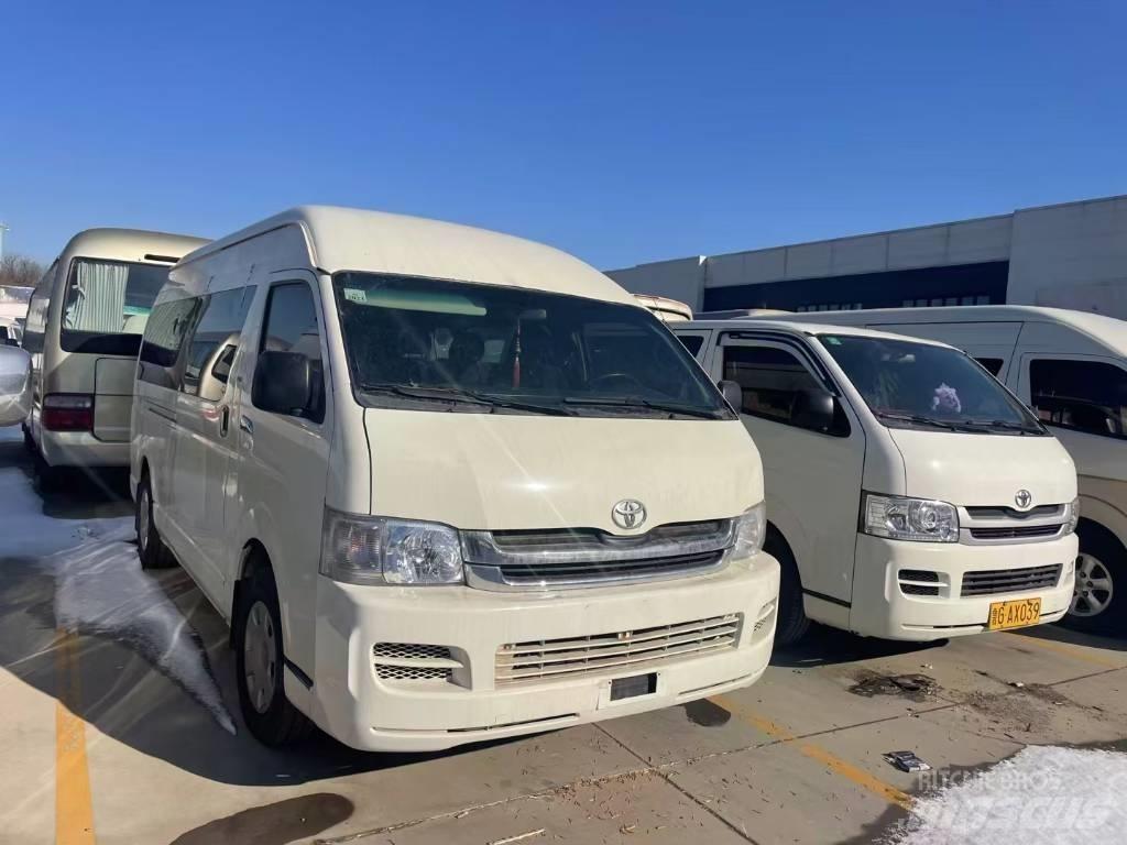 Toyota Hiace Linjaliikennebussit