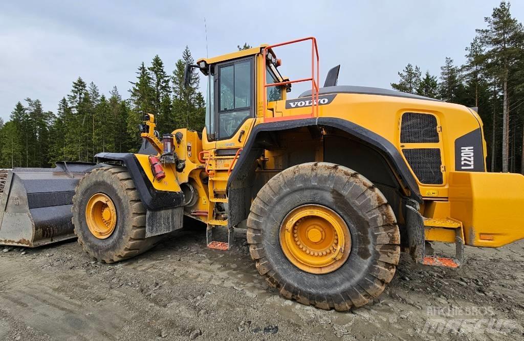 Volvo L 220 H Pyöräkuormaajat