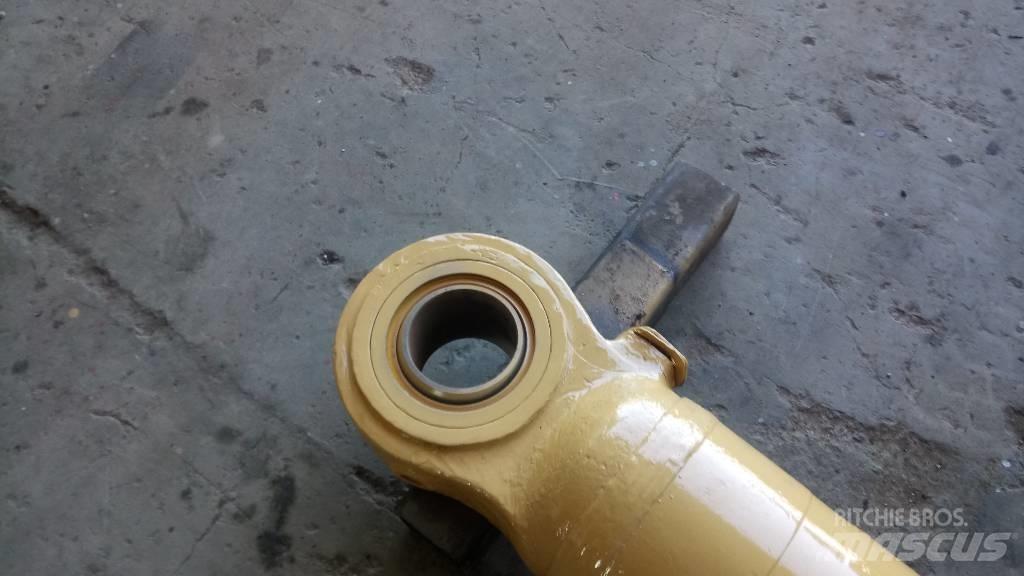 CAT 245 Hydrauliikka