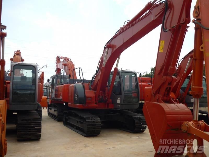 Hitachi ZX 225 US Telakaivukoneet