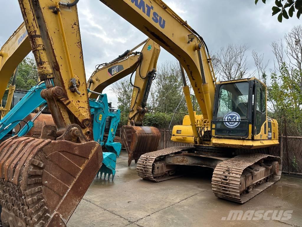 Komatsu PC 220-8 Telakaivukoneet