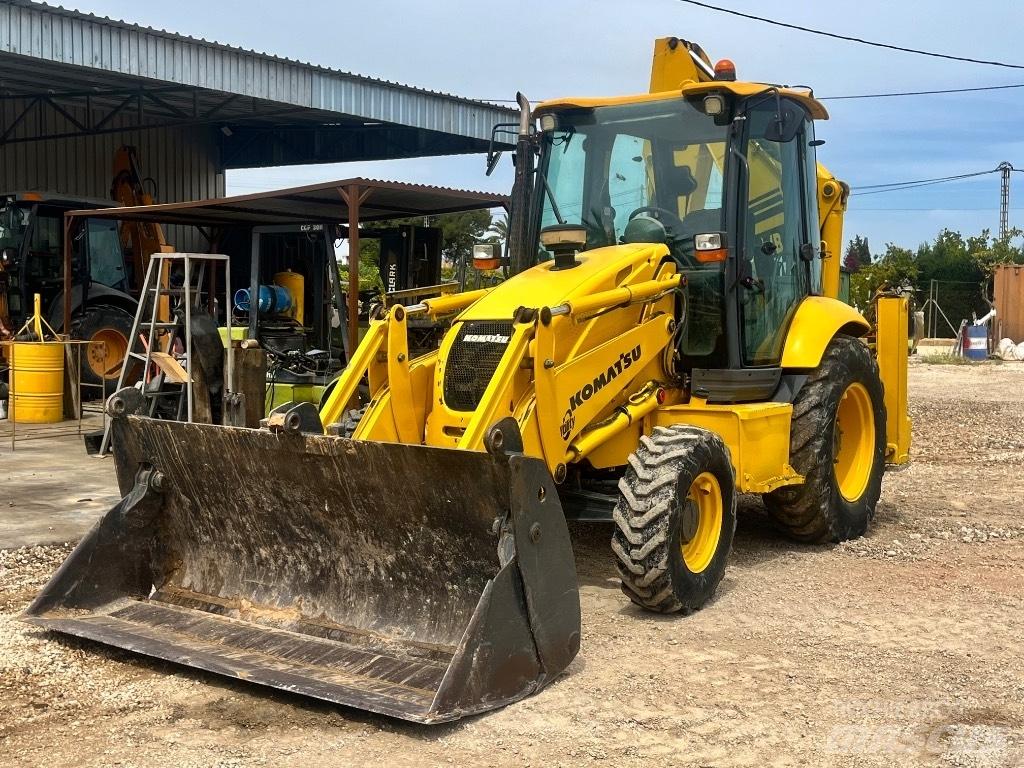 Komatsu WB 97 R-5 Kaivurikuormaajat