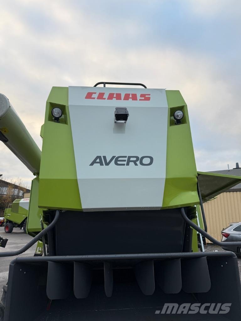 CLAAS Avero 240 Leikkuupuimurit