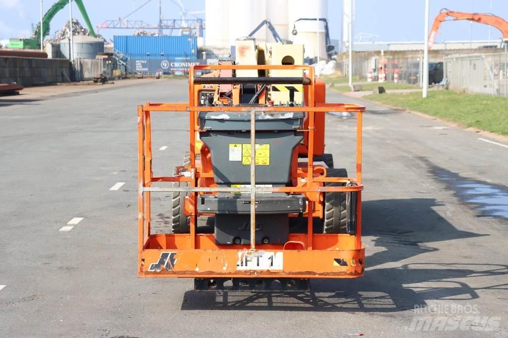 JLG M450AJ Kuukulkijat