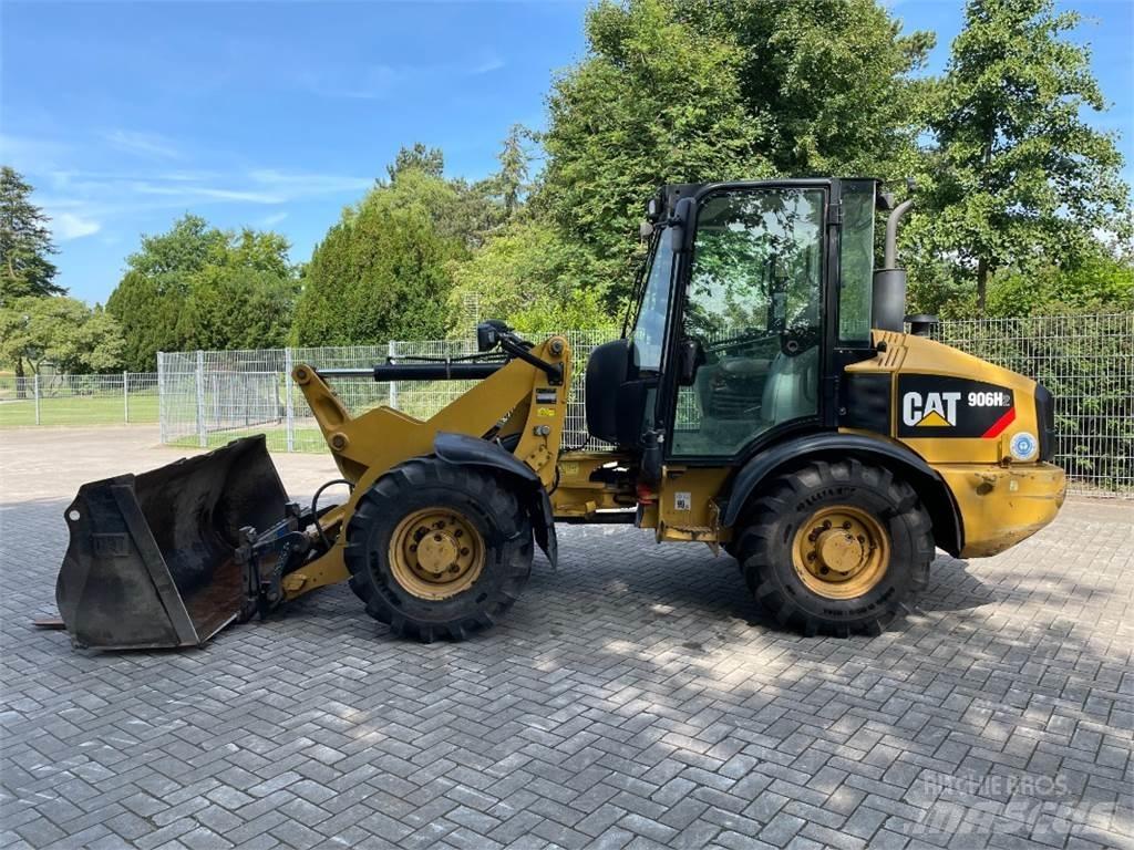 CAT 906H2 Pyöräkuormaajat