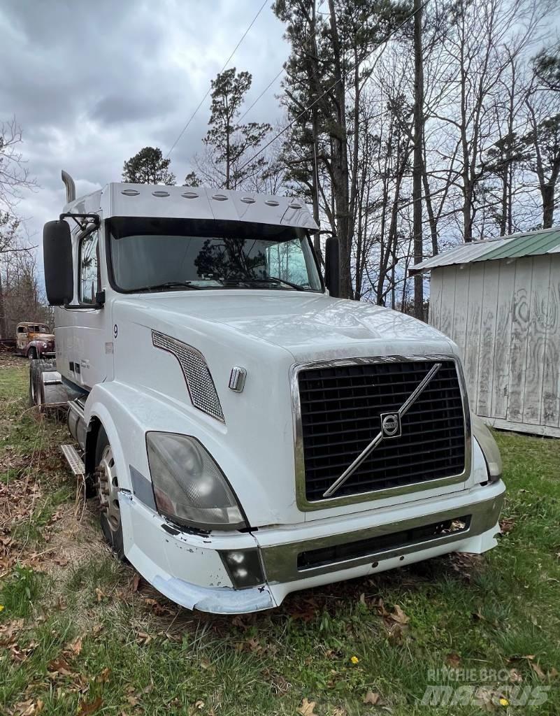 Volvo N389200 Vetopöytäautot