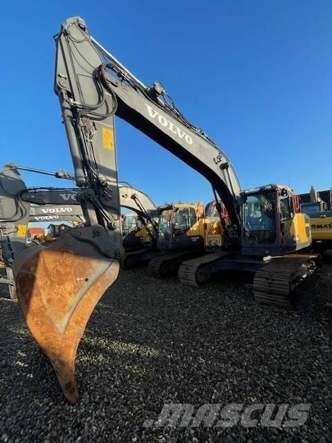 Volvo EC220EL Telakaivukoneet